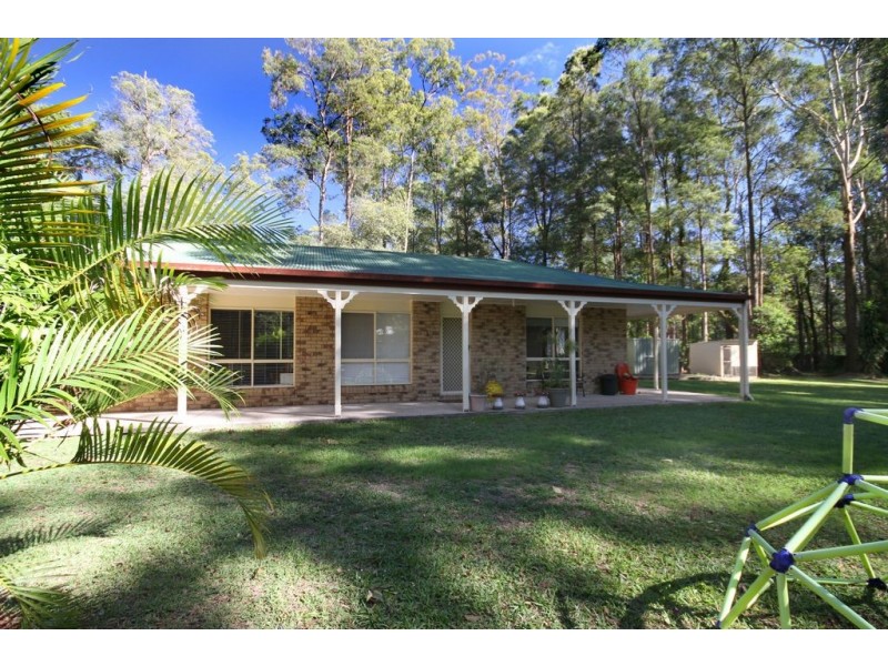 14 Stephenson Court, Beerwah QLD 4519