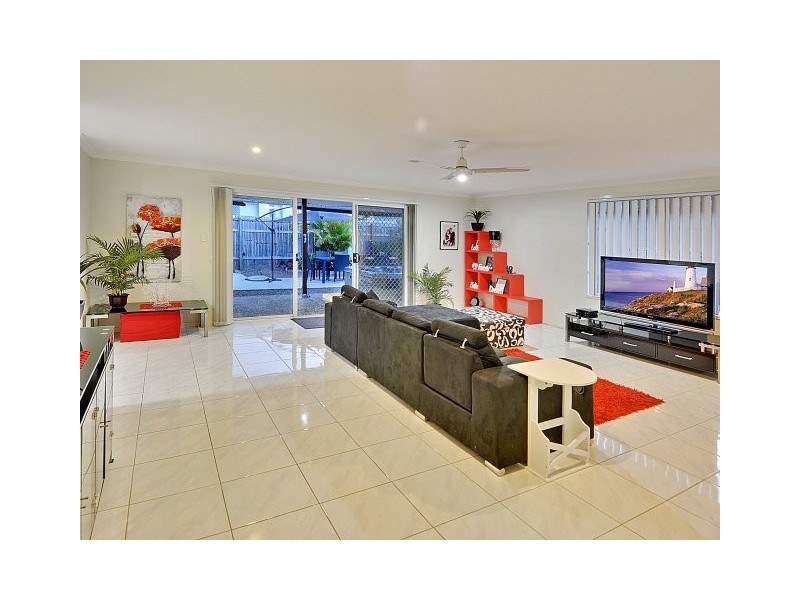 6 Woodgrove BVD, Beerwah QLD 4519