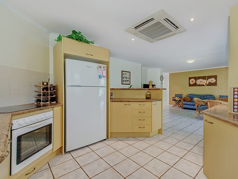 19 Wattlebird Place, Landsborough QLD 4550