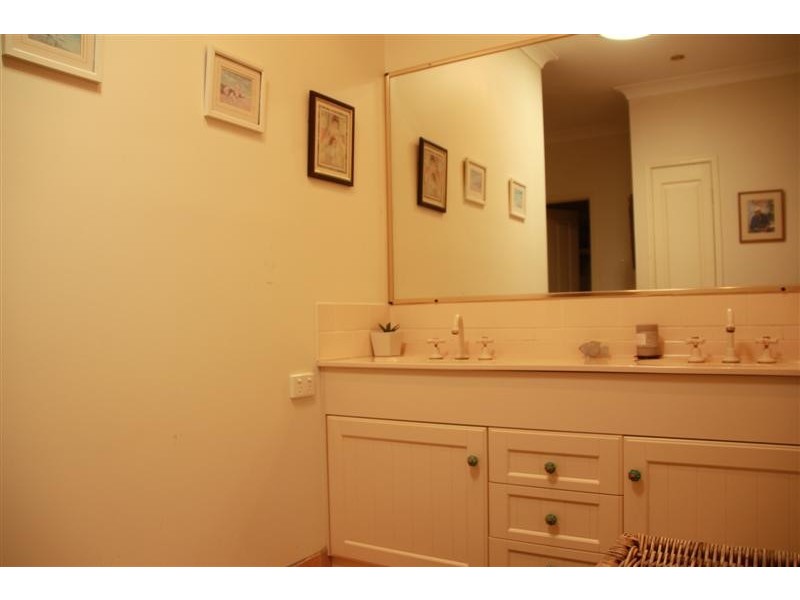 584 Macdonalds Road, Peachester QLD 4519