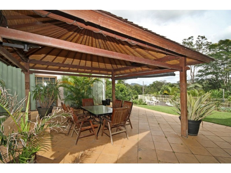11 Littles Road, Glass House Mountains QLD 4518