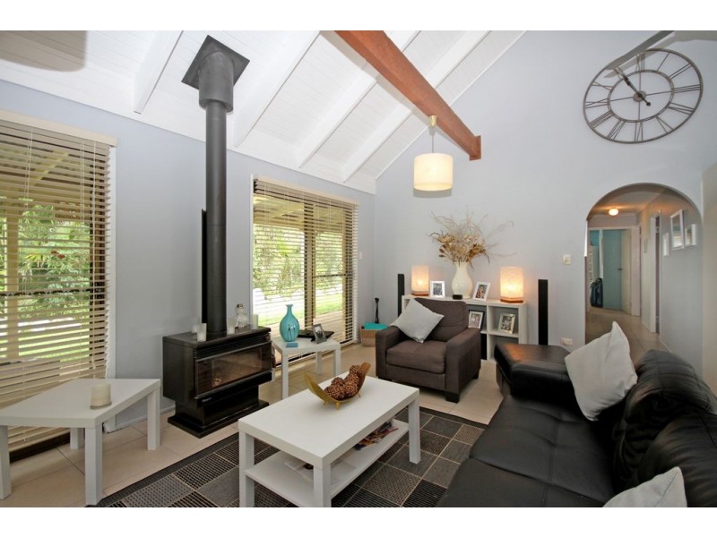 11 Littles Road, Glass House Mountains QLD 4518