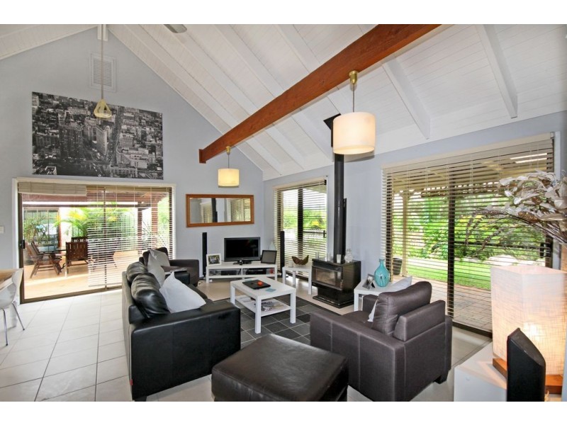 11 Littles Road, Glass House Mountains QLD 4518