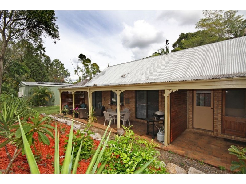 11 Littles Road, Glass House Mountains QLD 4518