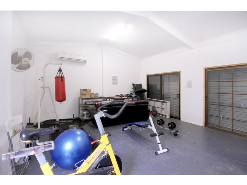 11 Littles Road, Glass House Mountains QLD 4518