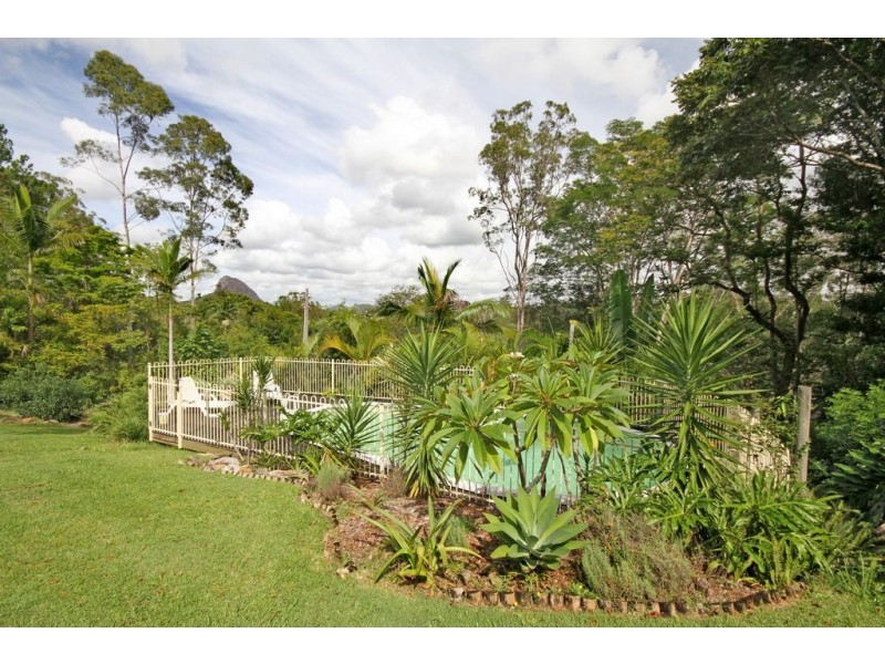 11 Littles Road, Glass House Mountains QLD 4518