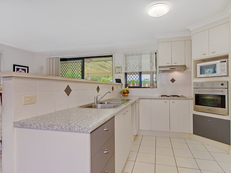 21 White Gums Street, Landsborough QLD 4550