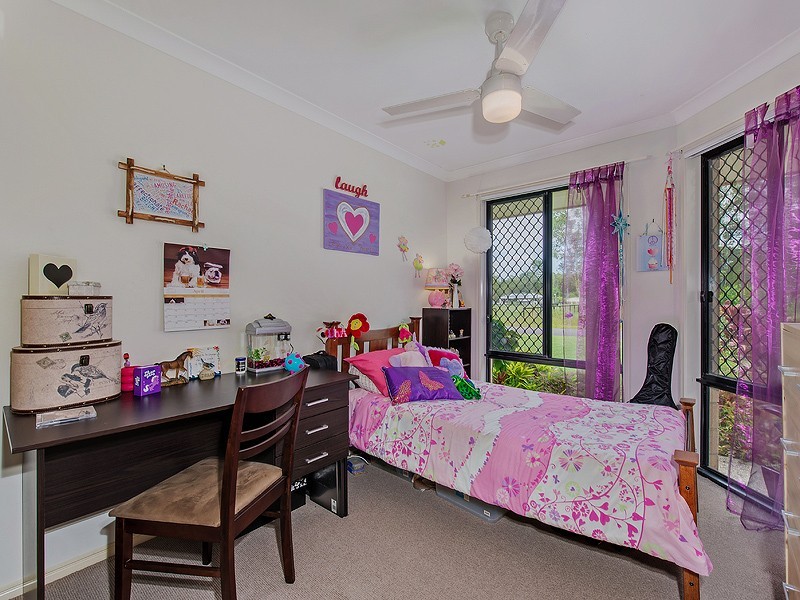 21 White Gums Street, Landsborough QLD 4550