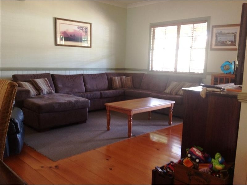 18 Alpha Drive, Glass House Mountains QLD 4518