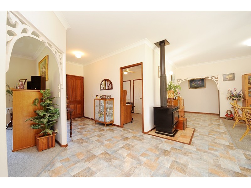 19 Fortune Av, Peachester QLD 4519