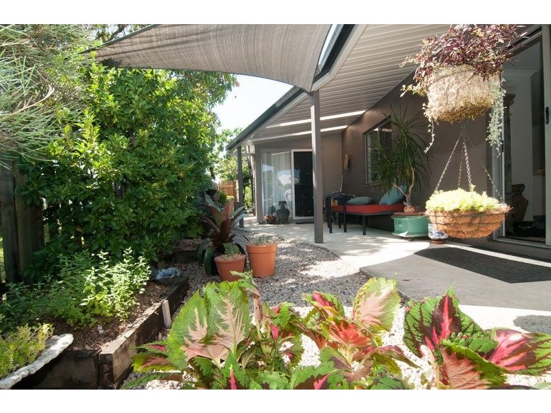 27 Caloundra Street, Landsborough QLD 4550