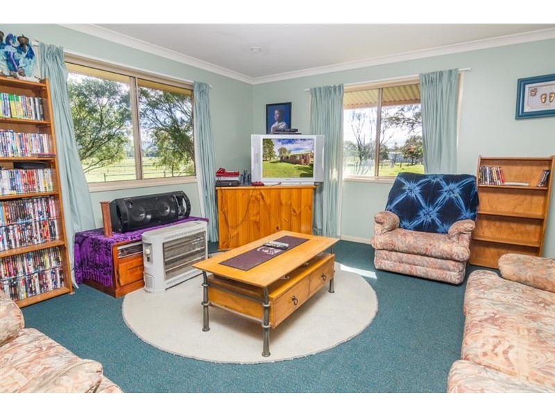 493 Cove Road, Woodford QLD 4514