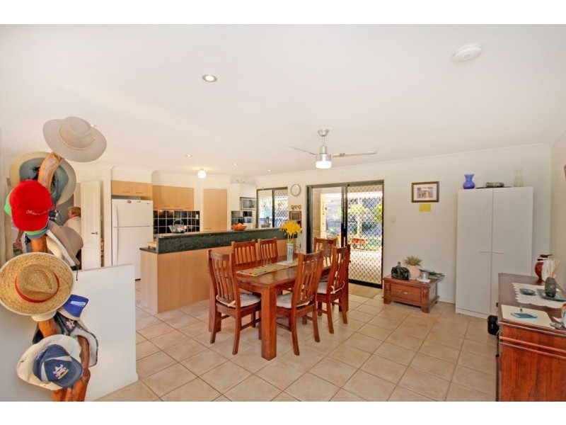 2 Bloomfield Place, Beerwah QLD 4519
