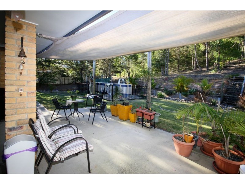 2 Bloomfield Place, Beerwah QLD 4519