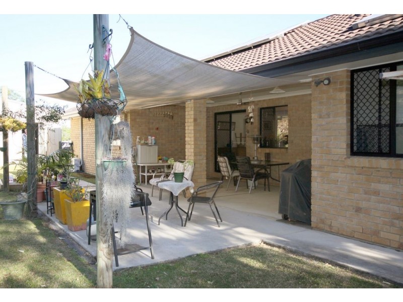 2 Bloomfield Place, Beerwah QLD 4519