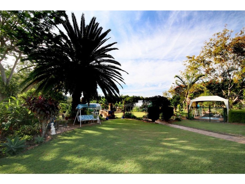 168 Coonowrin Road, Glass House Mountains QLD 4518
