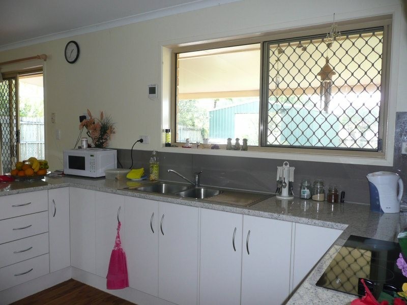 16 Tudor Court, Beerwah QLD 4519