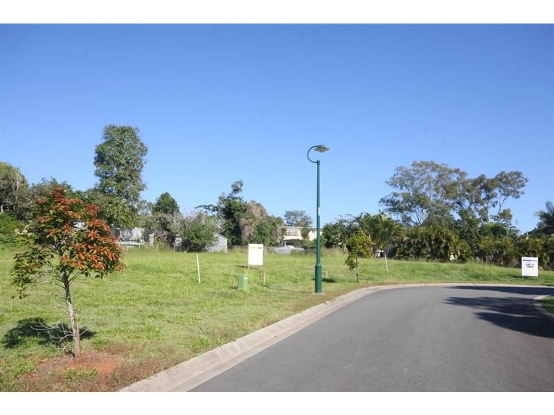24 Ruwa Drive, Glass House Mountains QLD 4518