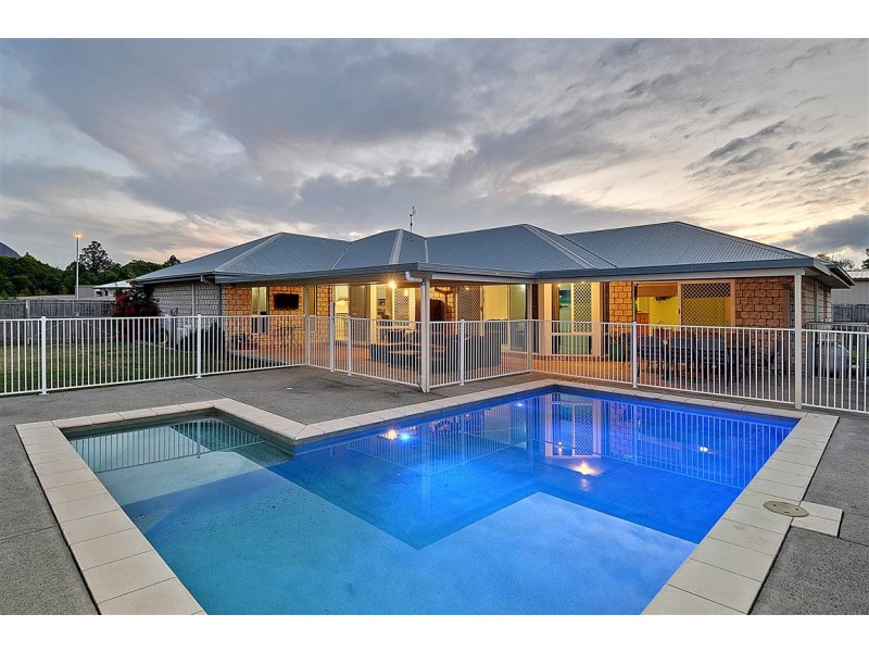 43 Endeavour Bark Drive, Glass House Mountains QLD 4518