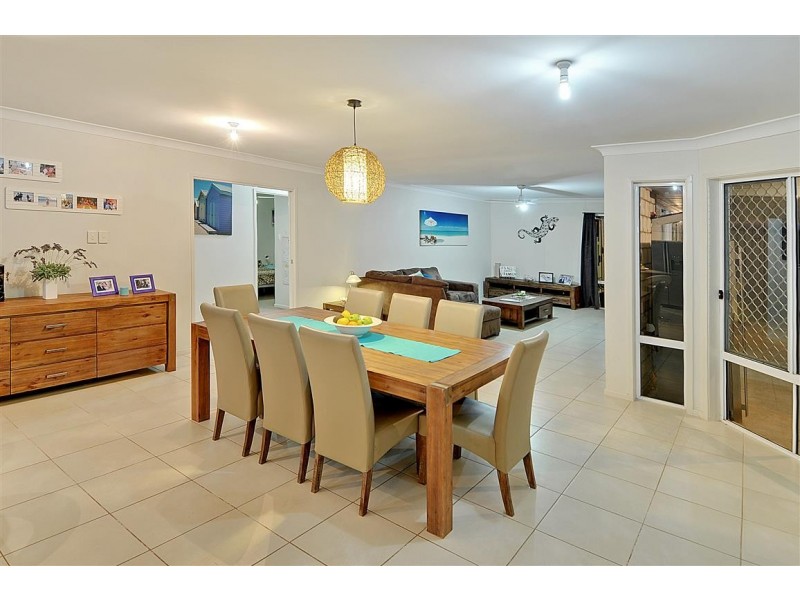 43 Endeavour Bark Drive, Glass House Mountains QLD 4518