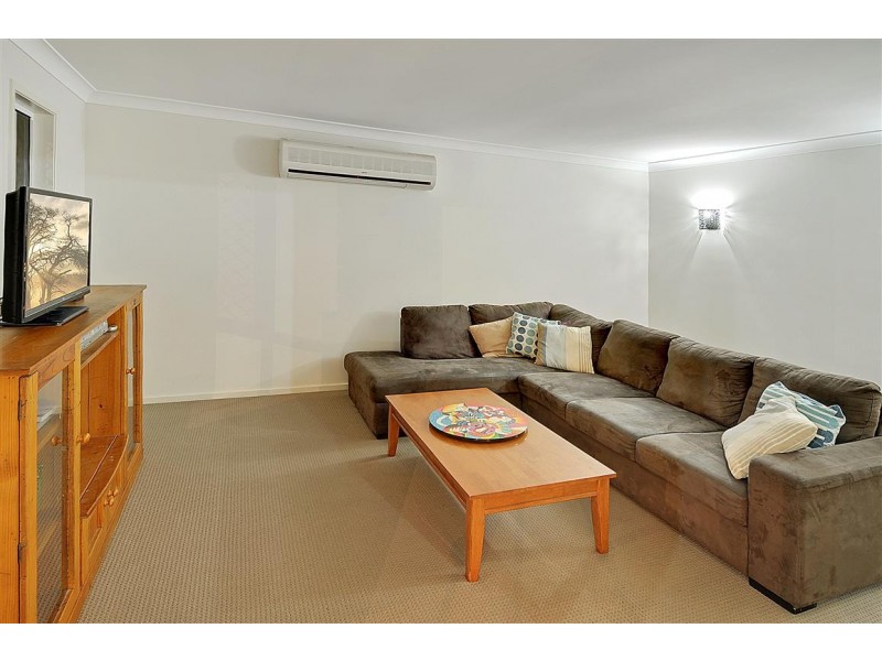 43 Endeavour Bark Drive, Glass House Mountains QLD 4518
