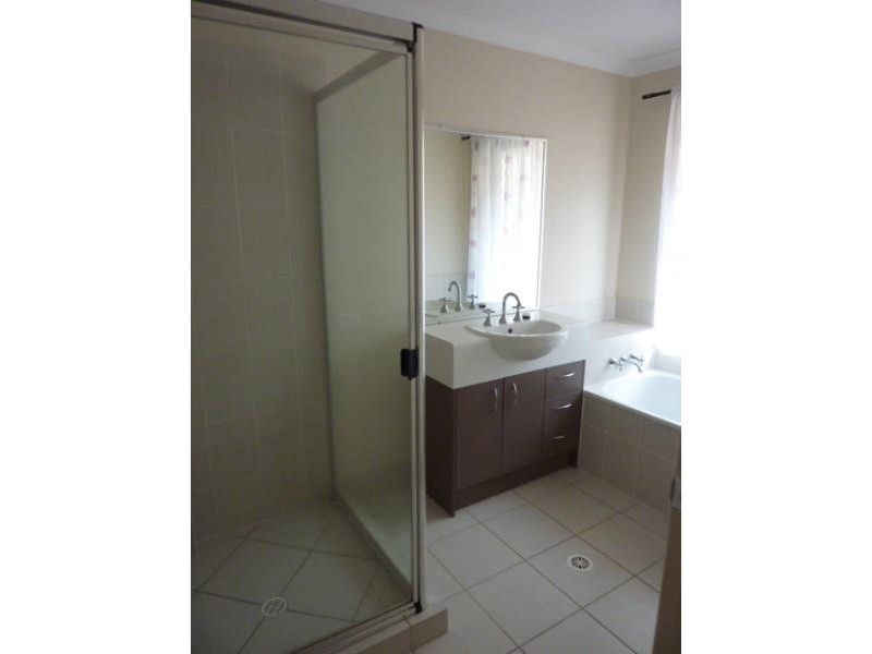 13 Ruwa Road, Glass House Mountains QLD 4518