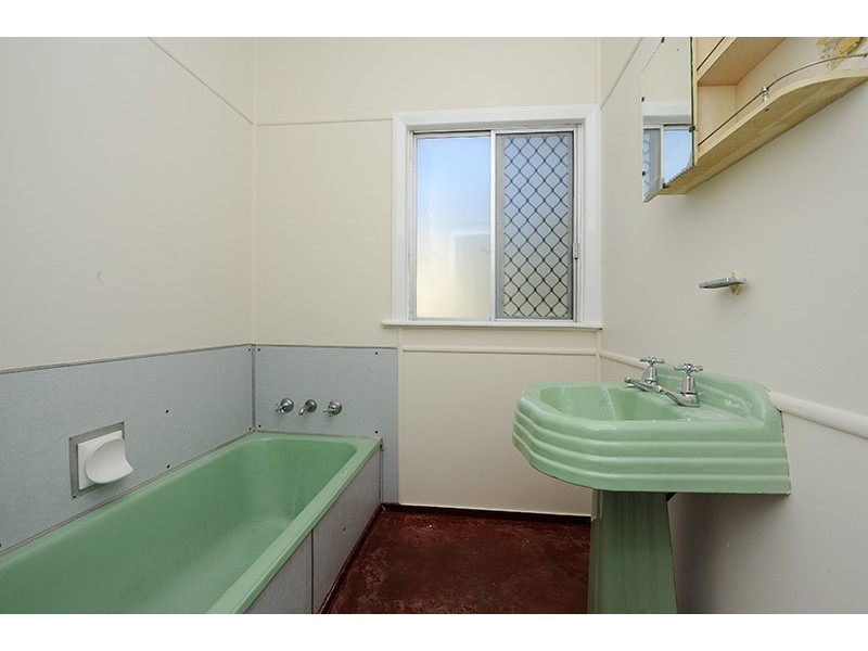 29 Beerwah Parade, Beerwah QLD 4519