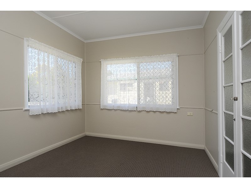 29 Beerwah Parade, Beerwah QLD 4519