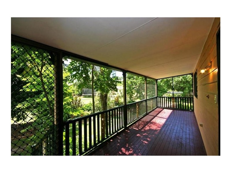 6 Sidha Road, Glass House Mountains QLD 4518