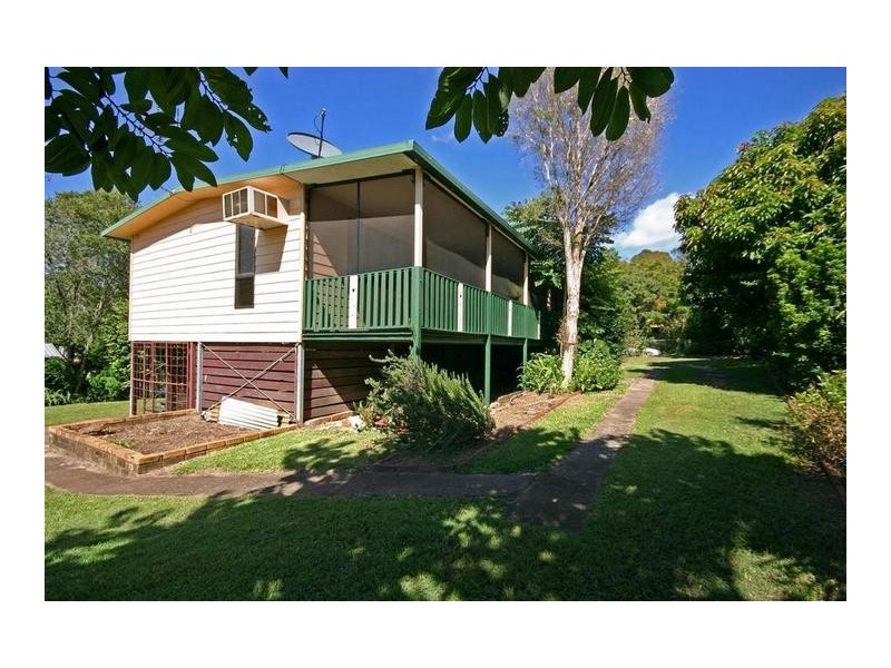 6 Sidha Road, Glass House Mountains QLD 4518