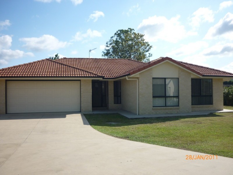 18 Toriana Place, Beerwah QLD 4519