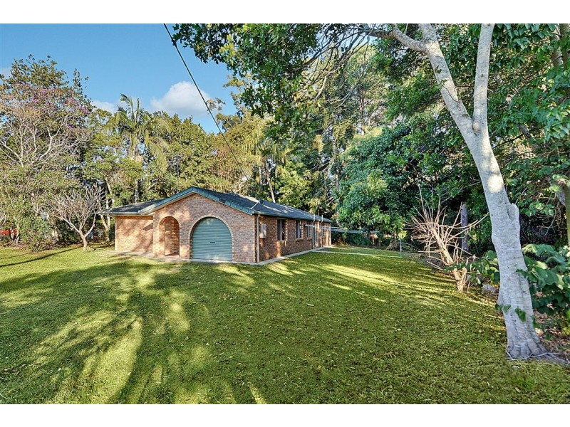 311 Peachester Road, Beerwah QLD 4519