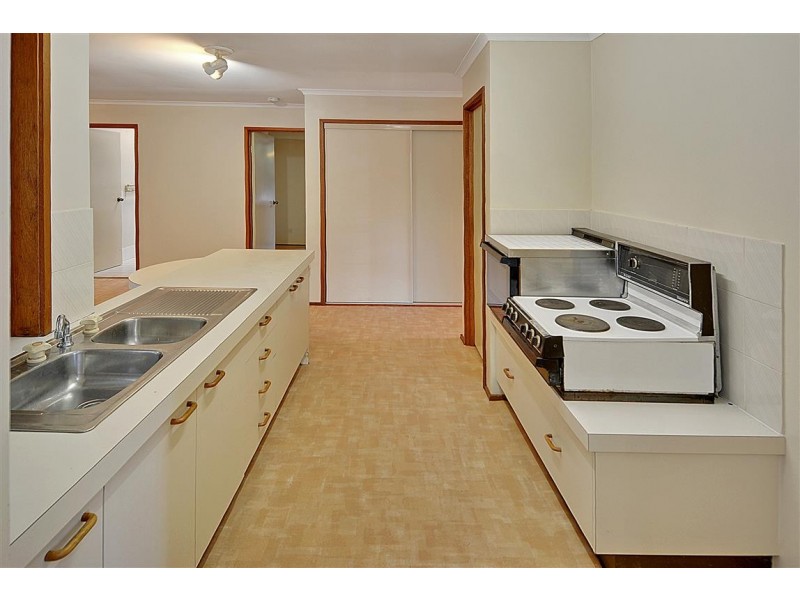 311 Peachester Road, Beerwah QLD 4519