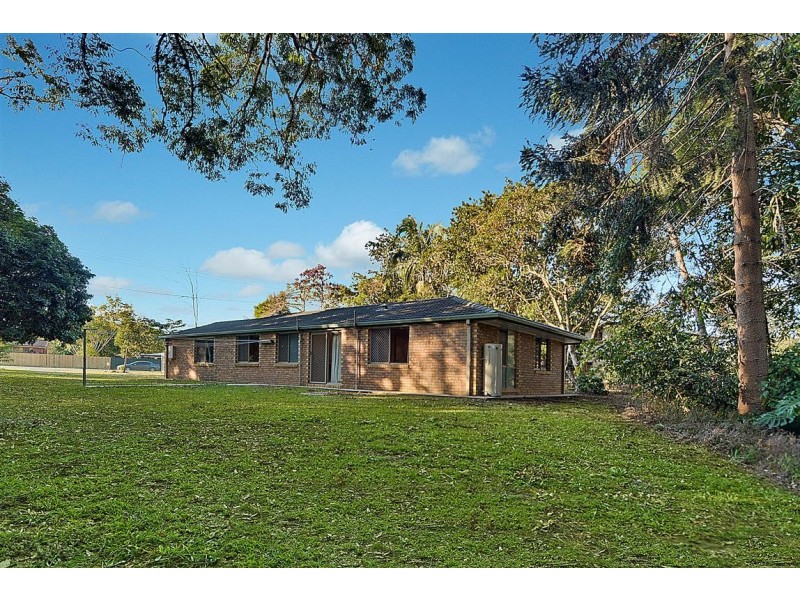 311 Peachester Road, Beerwah QLD 4519