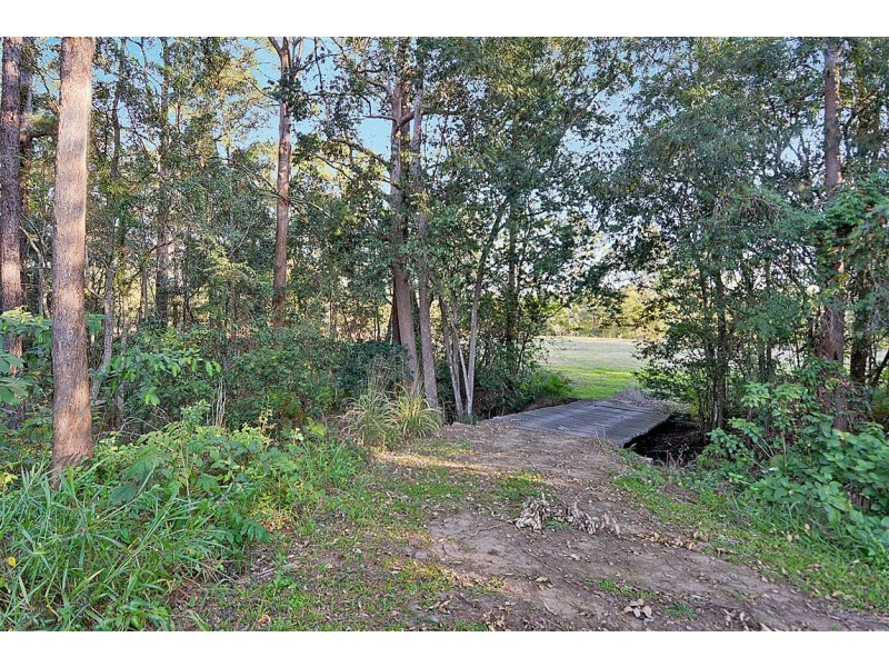 311 Peachester Road, Beerwah QLD 4519
