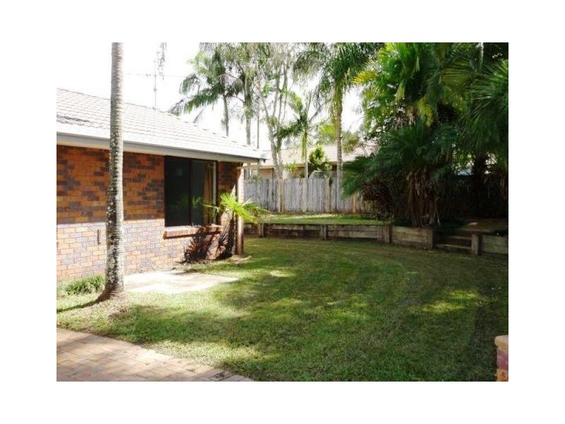 16 Chantilly Crescent, Beerwah QLD 4519