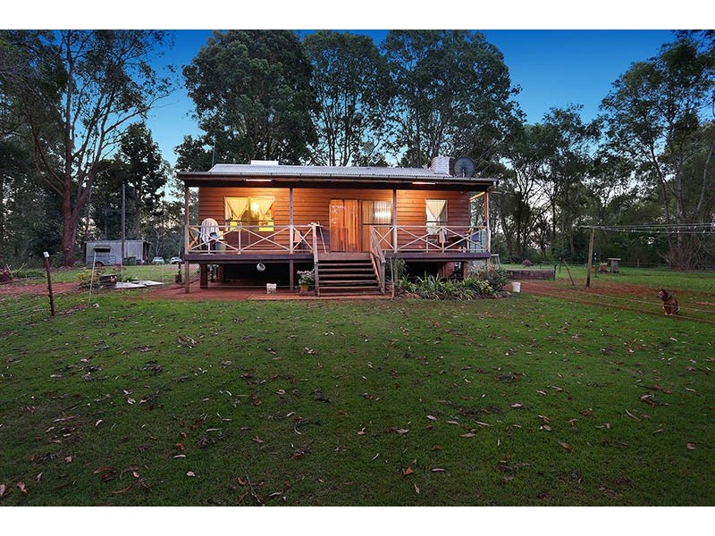 215 Commissioners Flat Road, Peachester QLD 4519