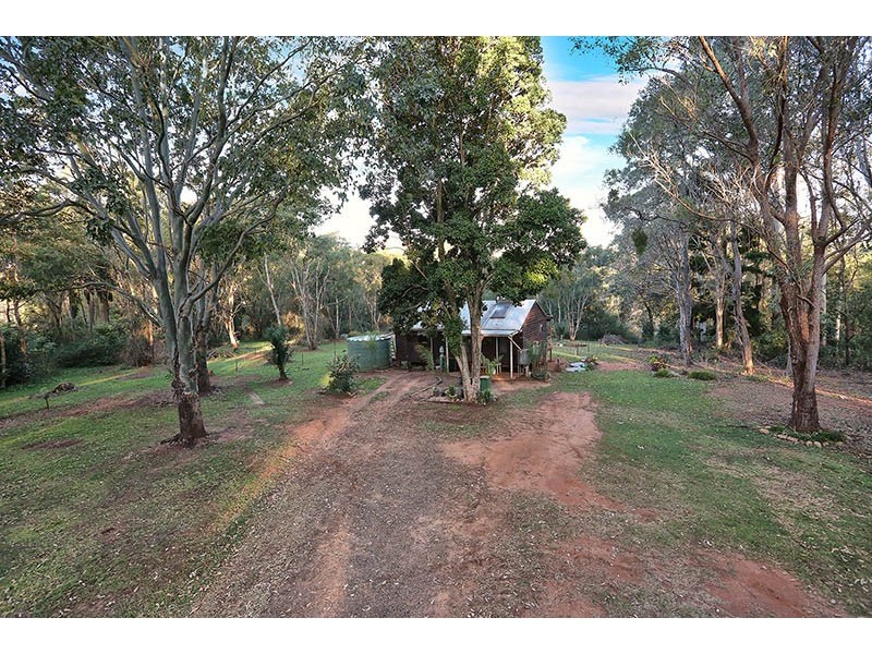 215 Commissioners Flat Road, Peachester QLD 4519