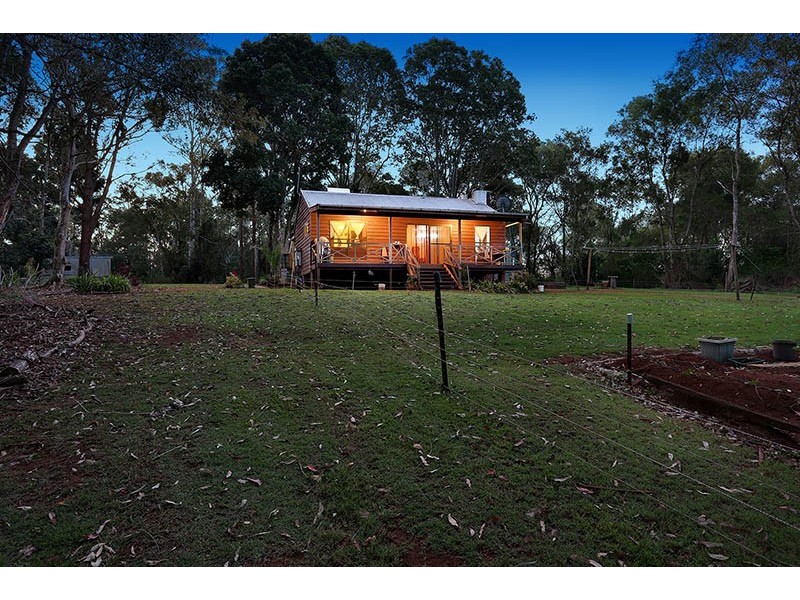 215 Commissioners Flat Road, Peachester QLD 4519