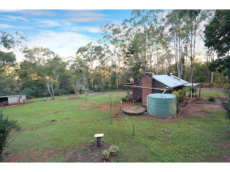 215 Commissioners Flat Road, Peachester QLD 4519