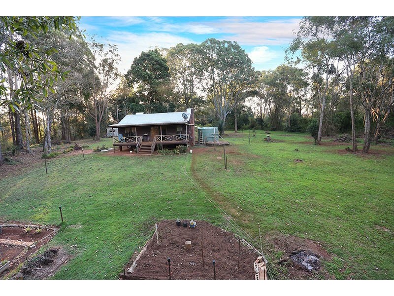 215 Commissioners Flat Road, Peachester QLD 4519