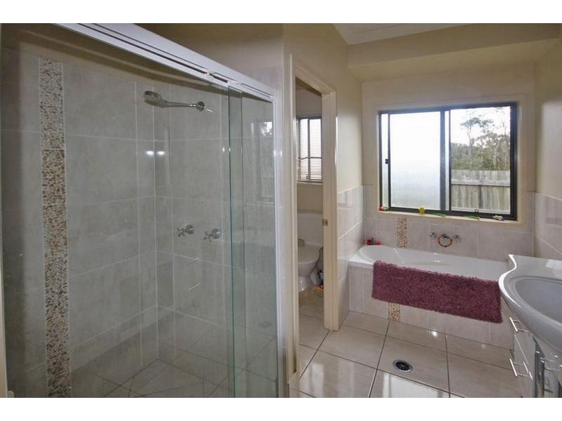 31 Greenview Avenue, Beerwah QLD 4519