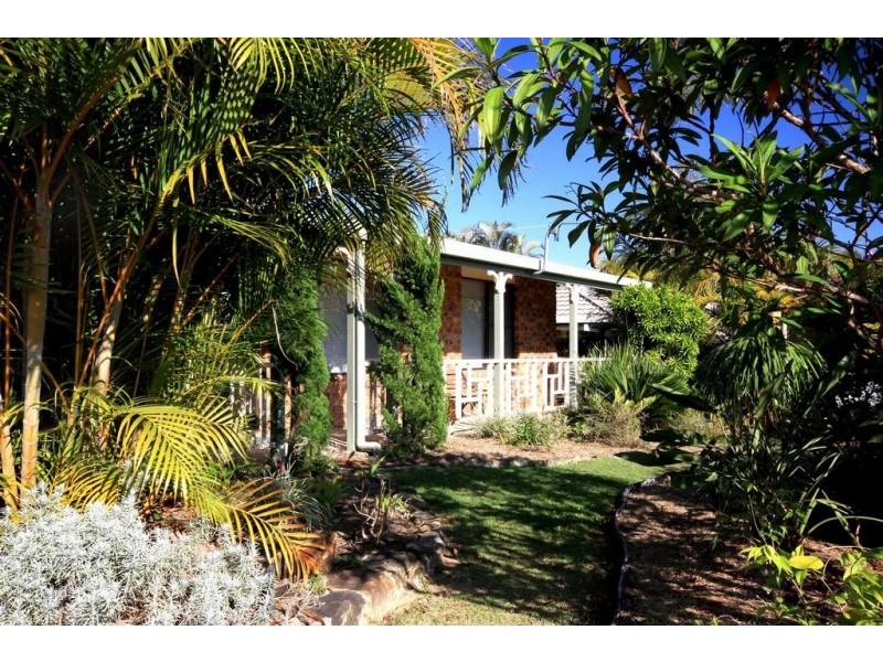 5 Chantilly Crescent, Beerwah QLD 4519