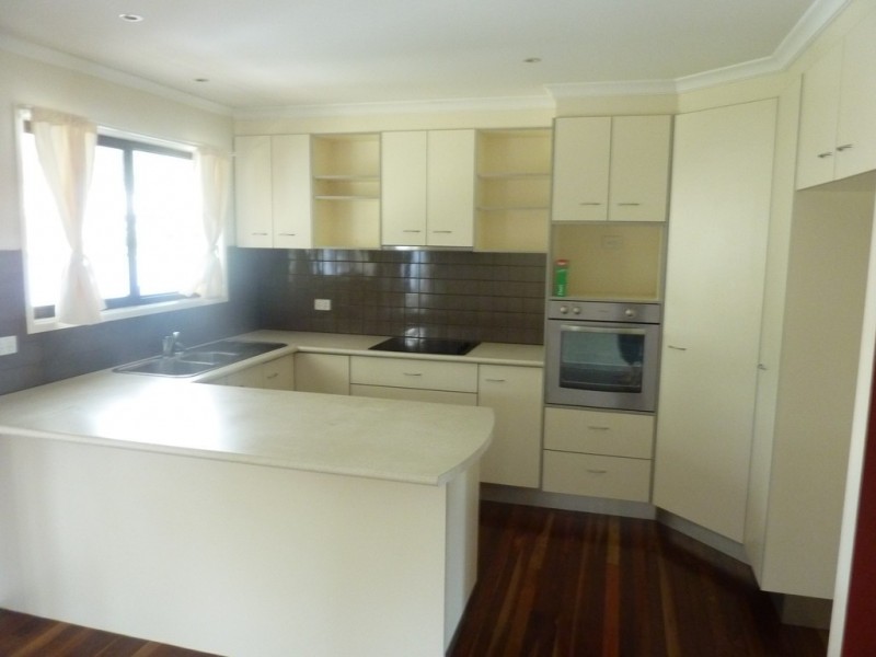 14 Emma Place, Beerwah QLD 4519