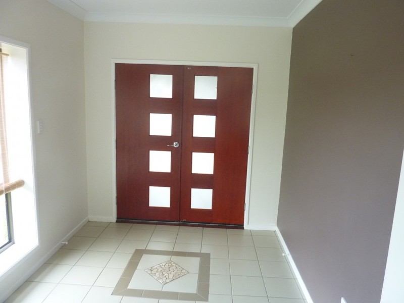 14 Emma Place, Beerwah QLD 4519