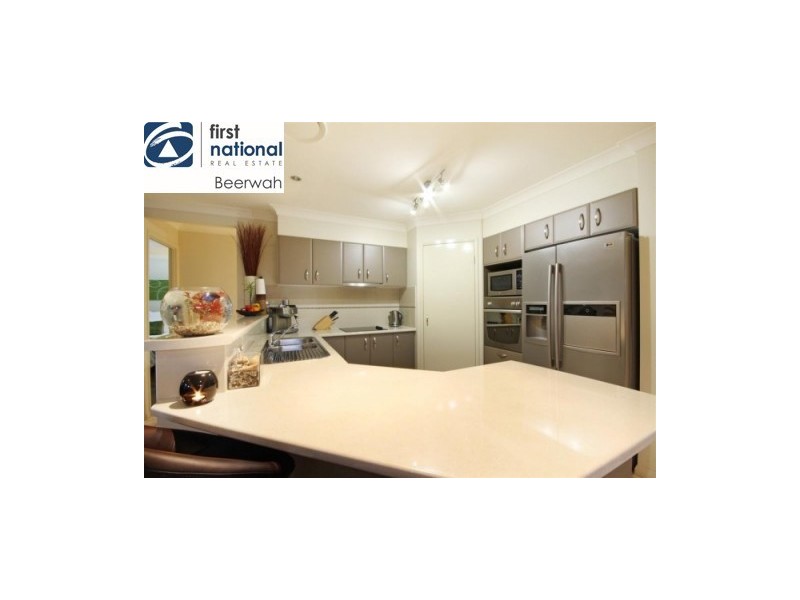 12 Crumpton Place, Beerwah QLD 4519