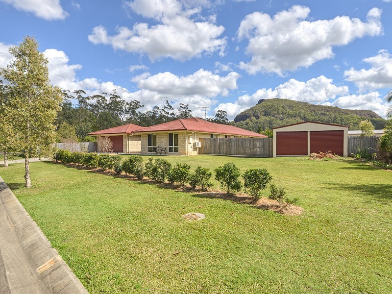68 Allan Ave, Glass House Mountains QLD 4518