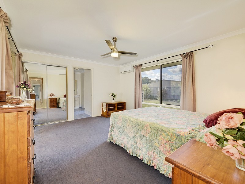 68 Allan Ave, Glass House Mountains QLD 4518