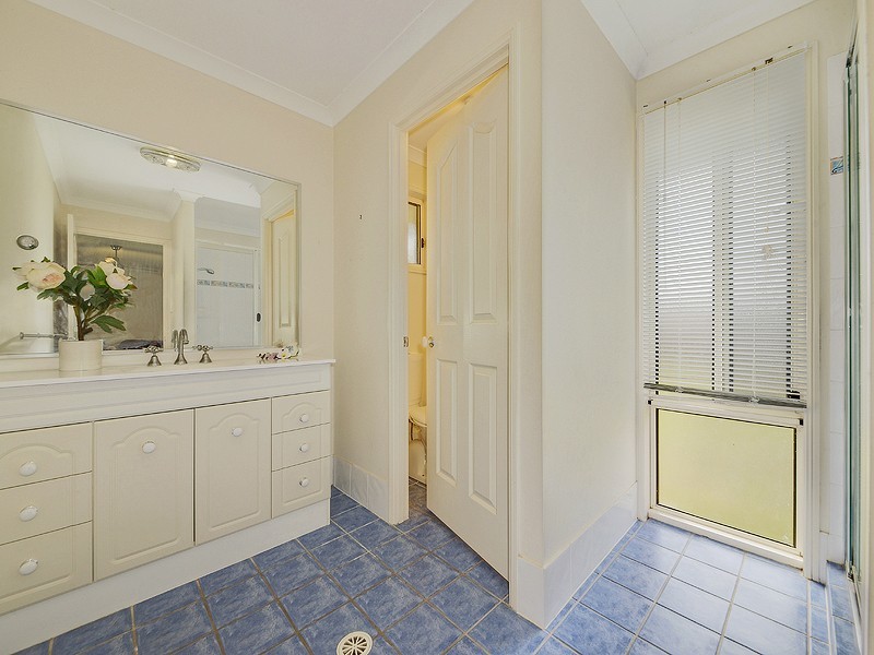 68 Allan Ave, Glass House Mountains QLD 4518