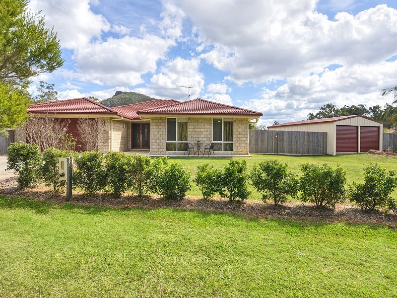 68 Allan Ave, Glass House Mountains QLD 4518